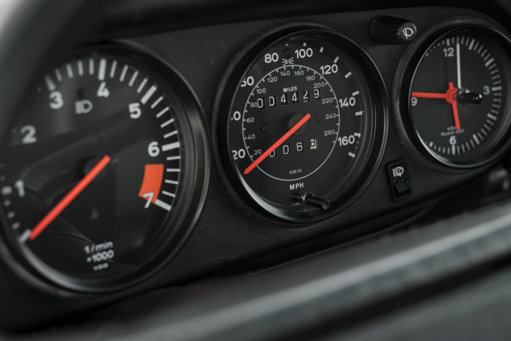 porsche-911-carrera-1985-for-sale-2